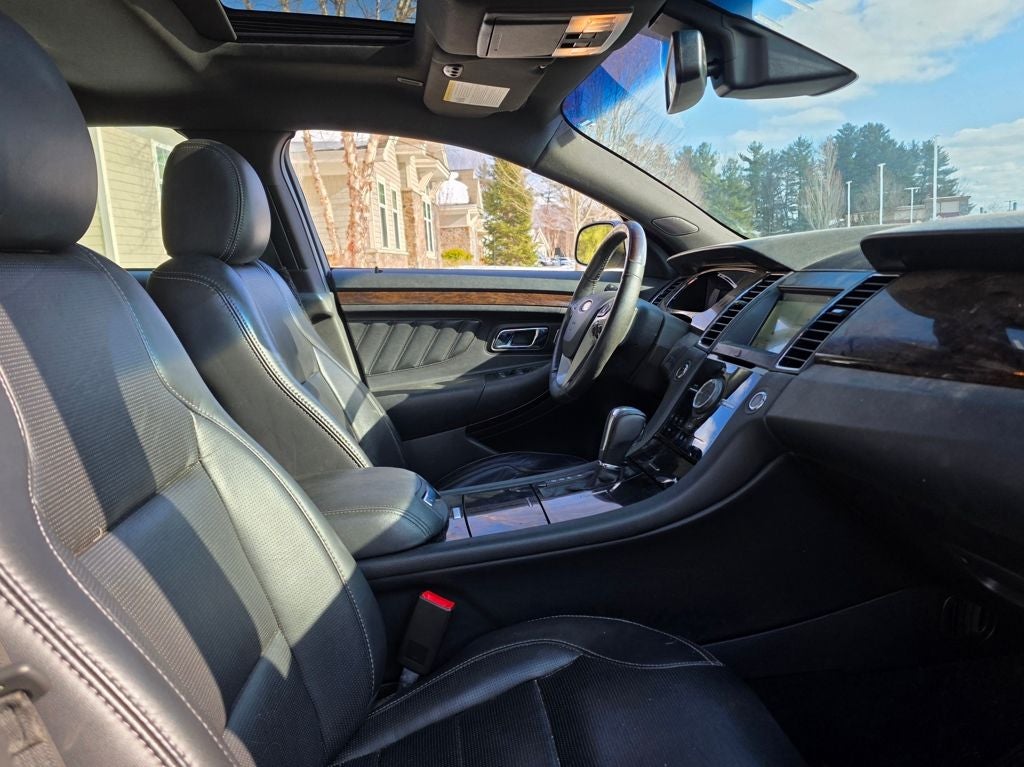 2017 Ford Taurus Limited