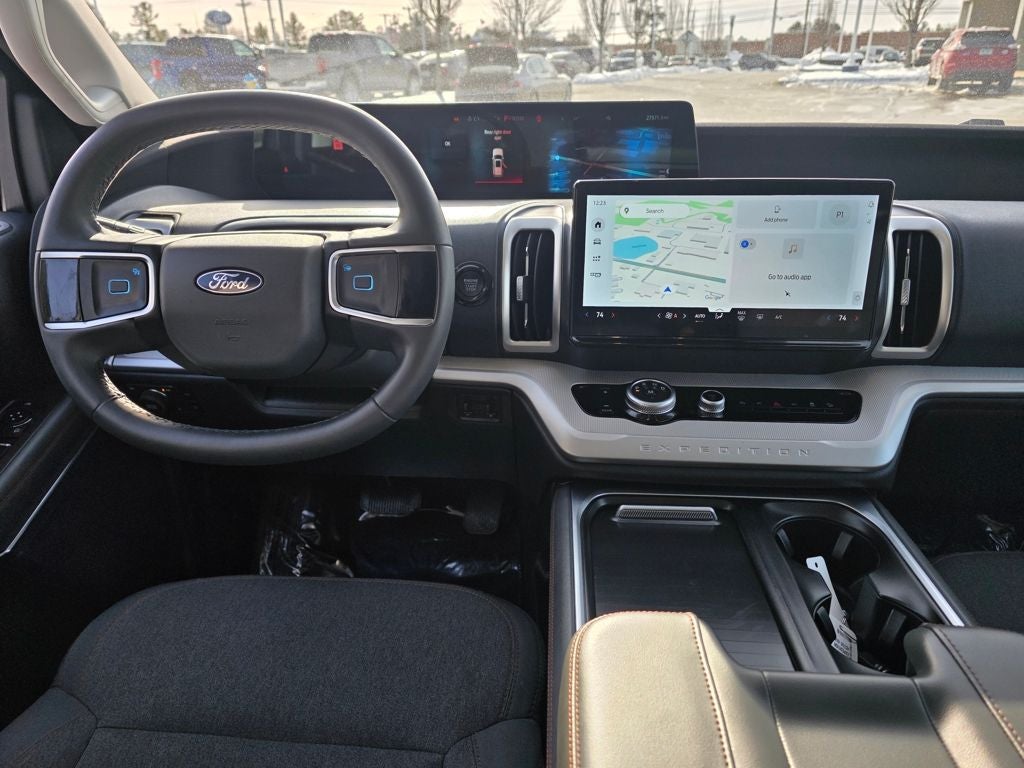2025 Ford Expedition Active