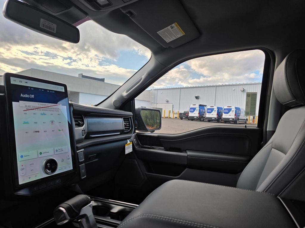2025 Ford F-150 Lightning Flash