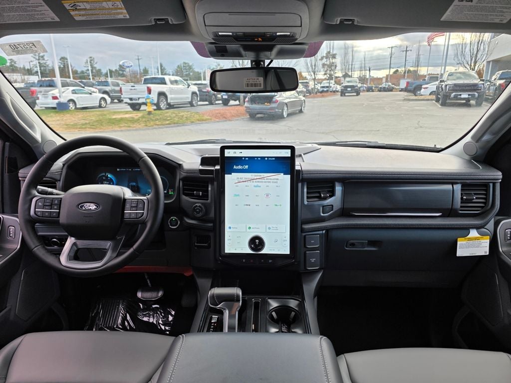 2025 Ford F-150 Lightning Flash