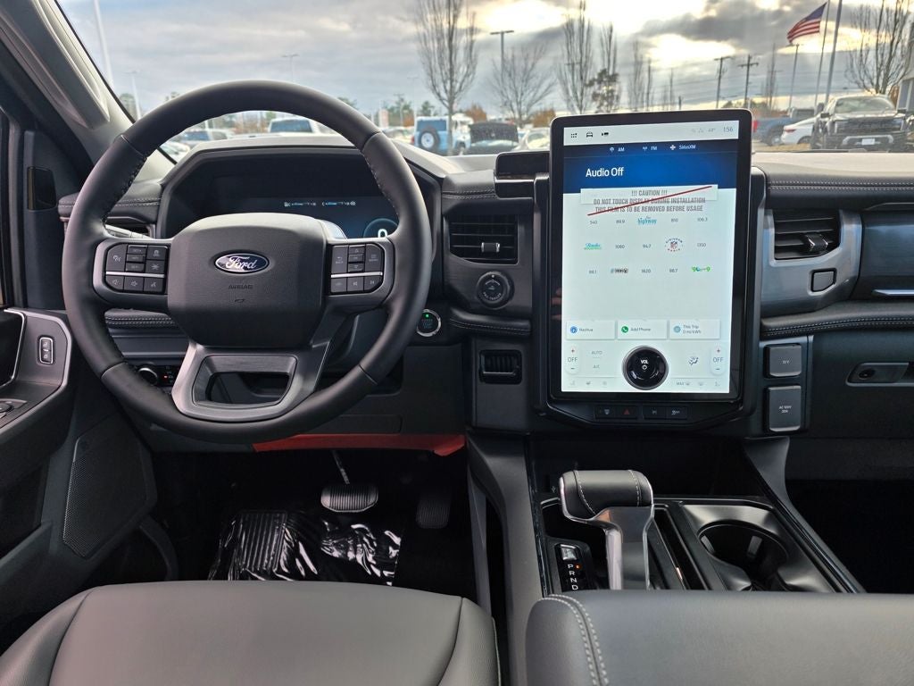 2025 Ford F-150 Lightning Flash