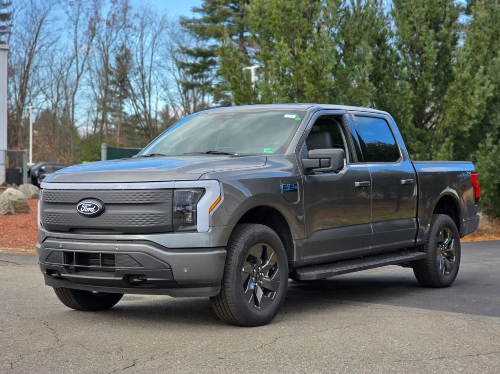 2025 Ford F-150 Lightning Flash