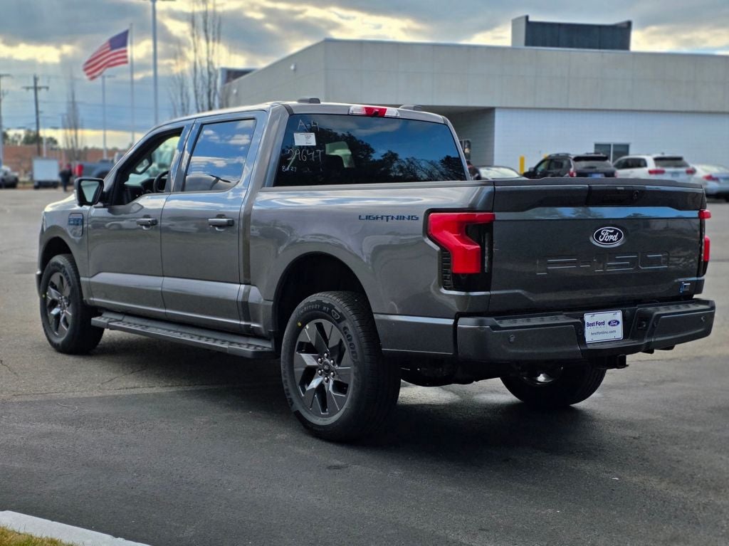 2025 Ford F-150 Lightning Flash