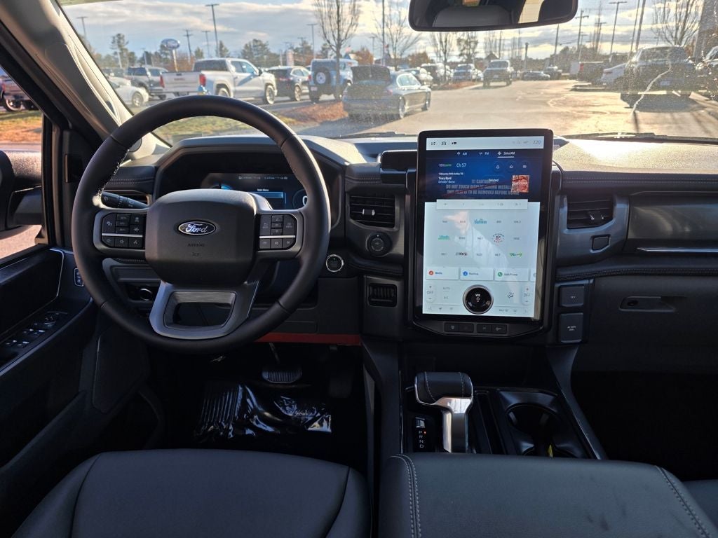 2025 Ford F-150 Lightning Flash