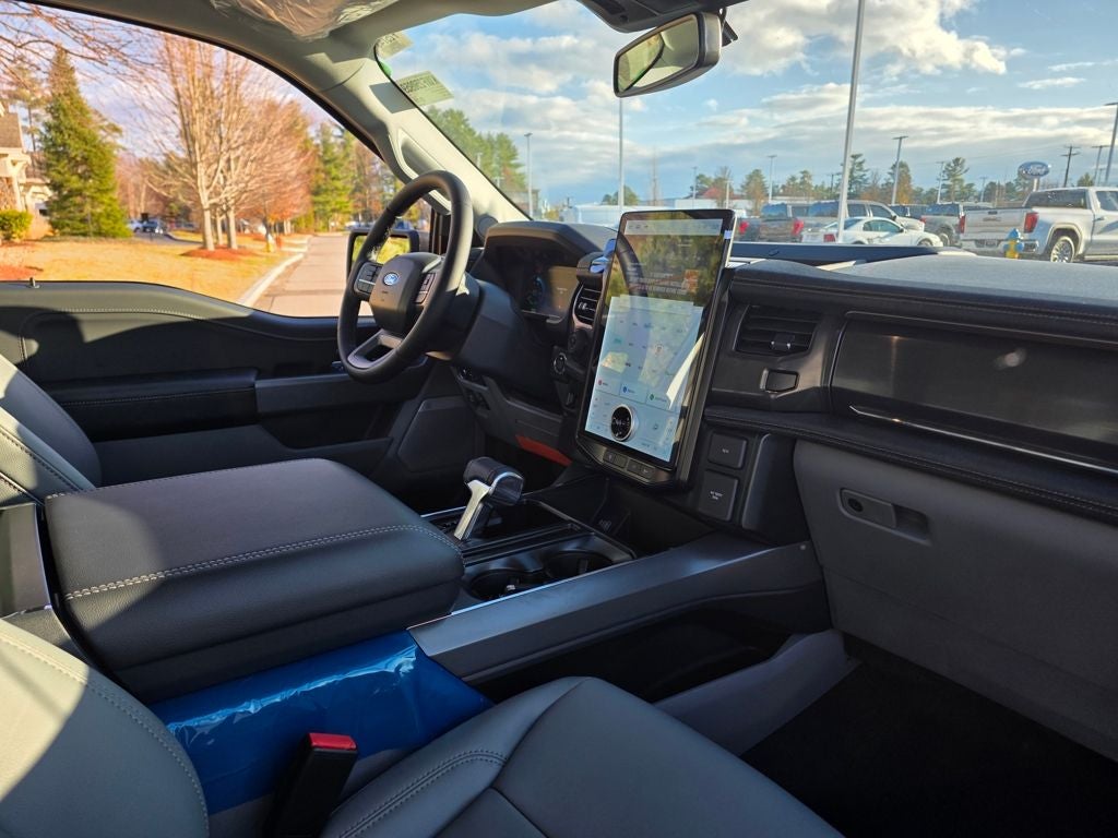 2025 Ford F-150 Lightning Flash