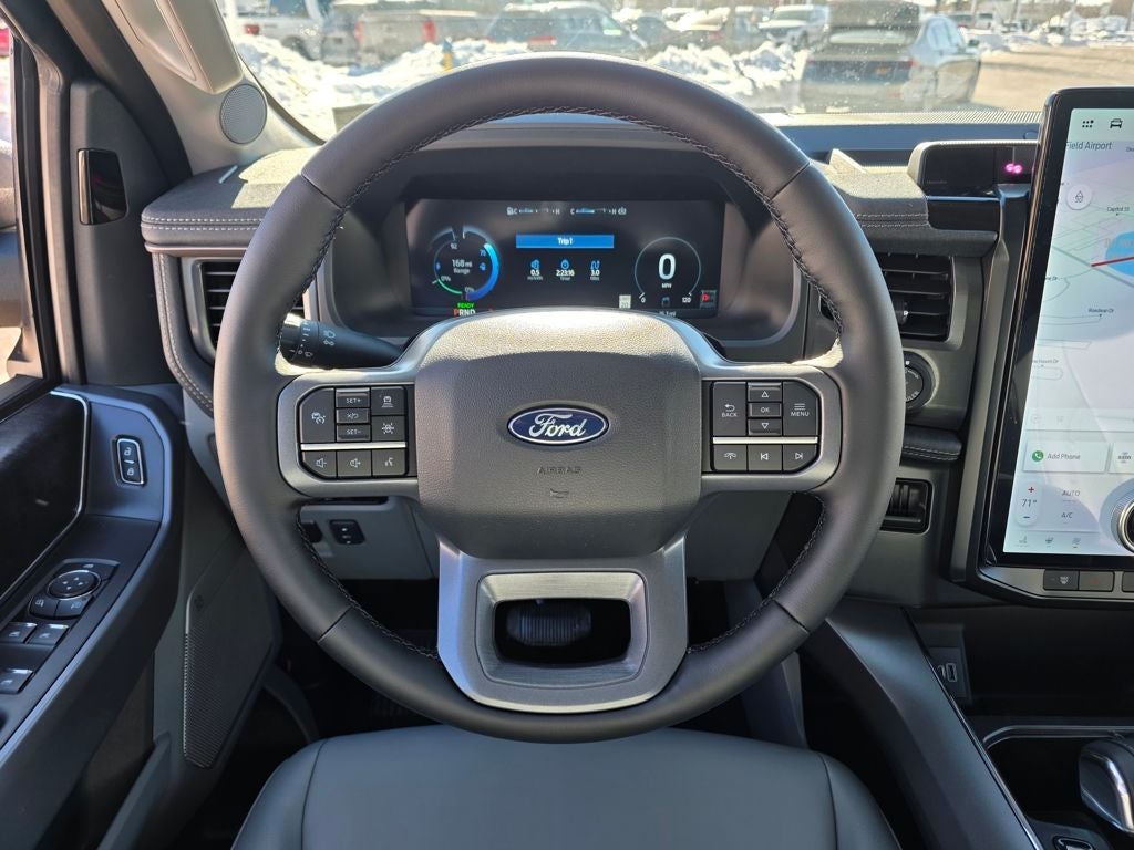 2025 Ford F-150 Lightning Flash