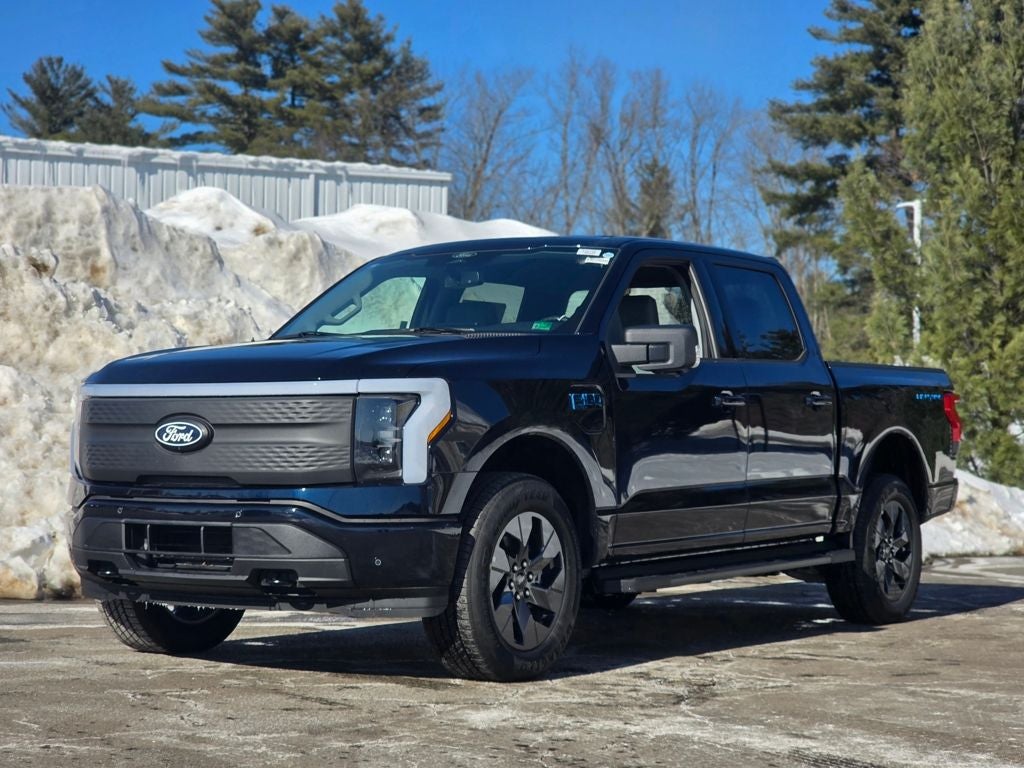 2025 Ford F-150 Lightning Flash