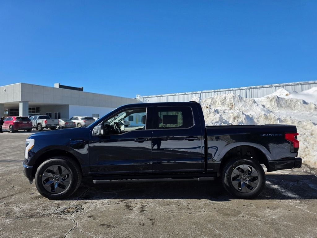 2025 Ford F-150 Lightning Flash