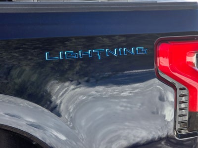 2025 Ford F-150 Lightning Flash