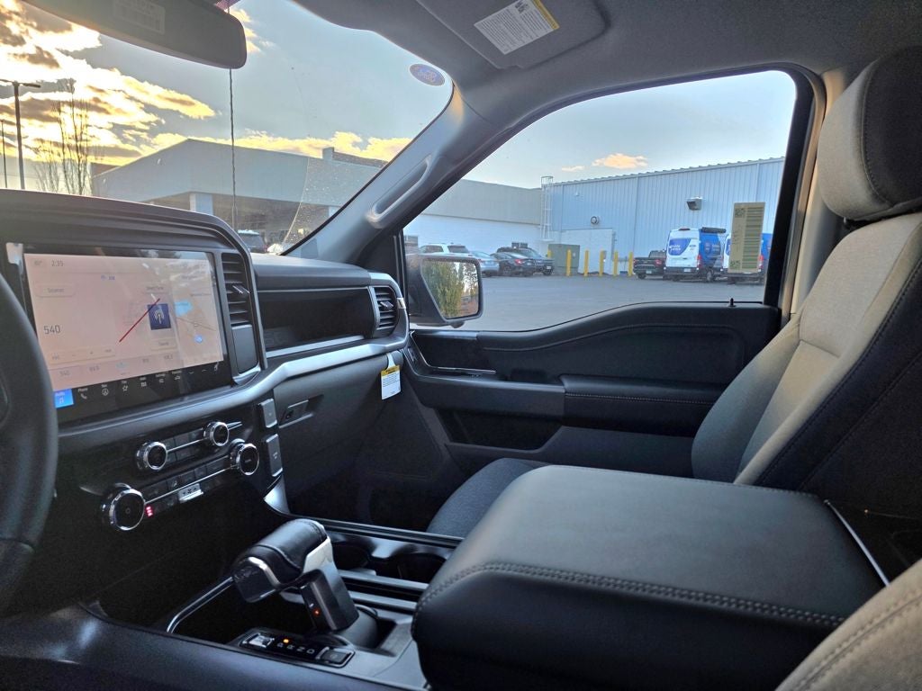 2025 Ford F-150 Lightning XLT