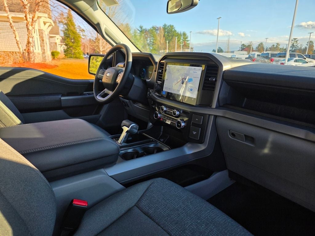 2025 Ford F-150 Lightning XLT