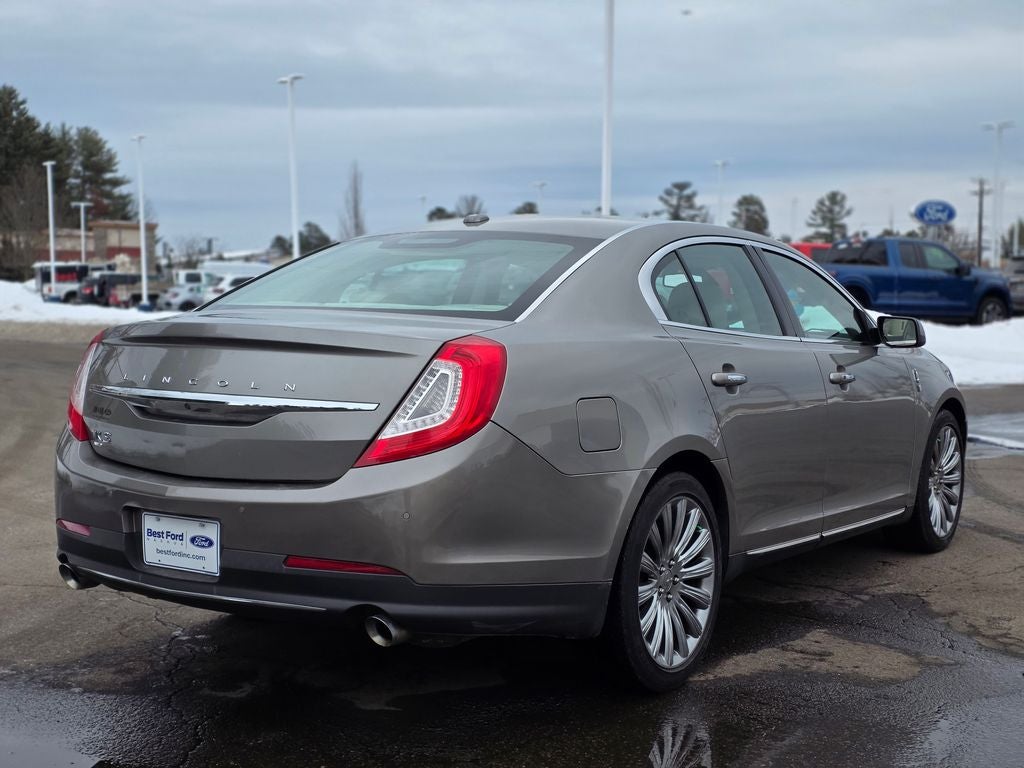 2016 Lincoln MKS Base