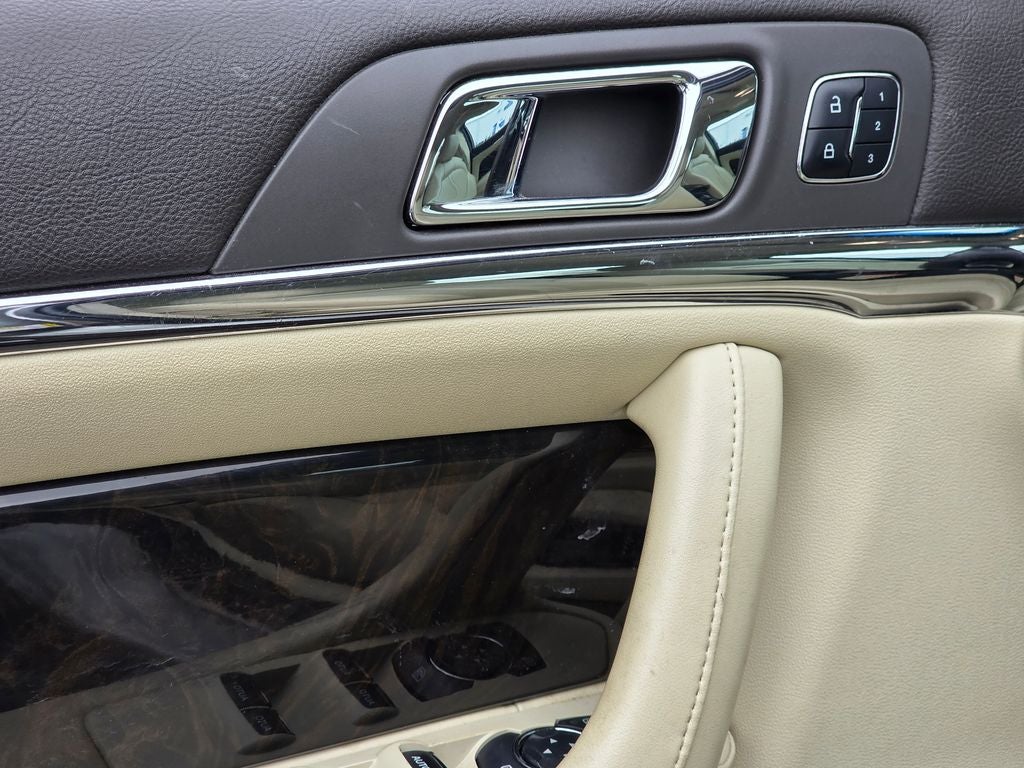 2016 Lincoln MKS Base