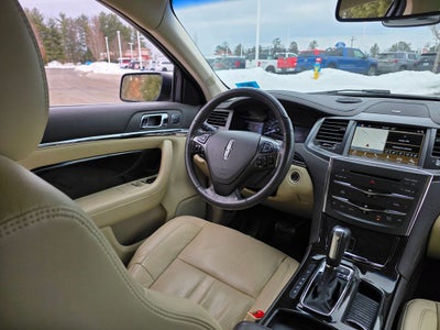 2016 Lincoln MKS Base