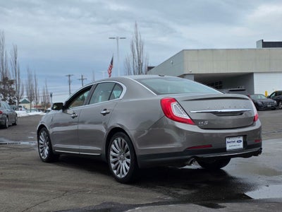 2016 Lincoln MKS Base