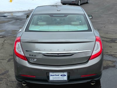 2016 Lincoln MKS Base