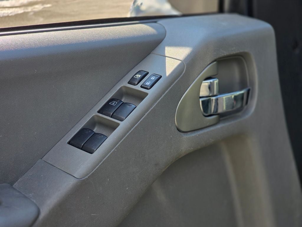 2017 Nissan Frontier SV