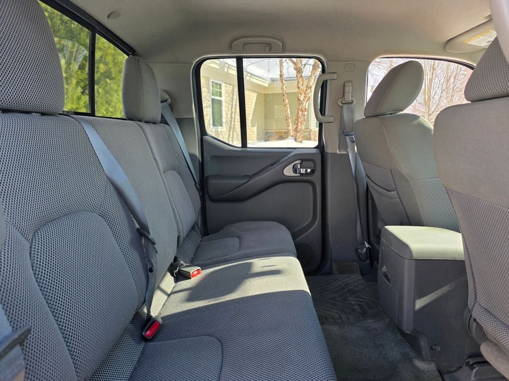 2017 Nissan Frontier SV