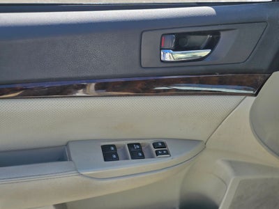 2013 Subaru Legacy 2.5i Limited
