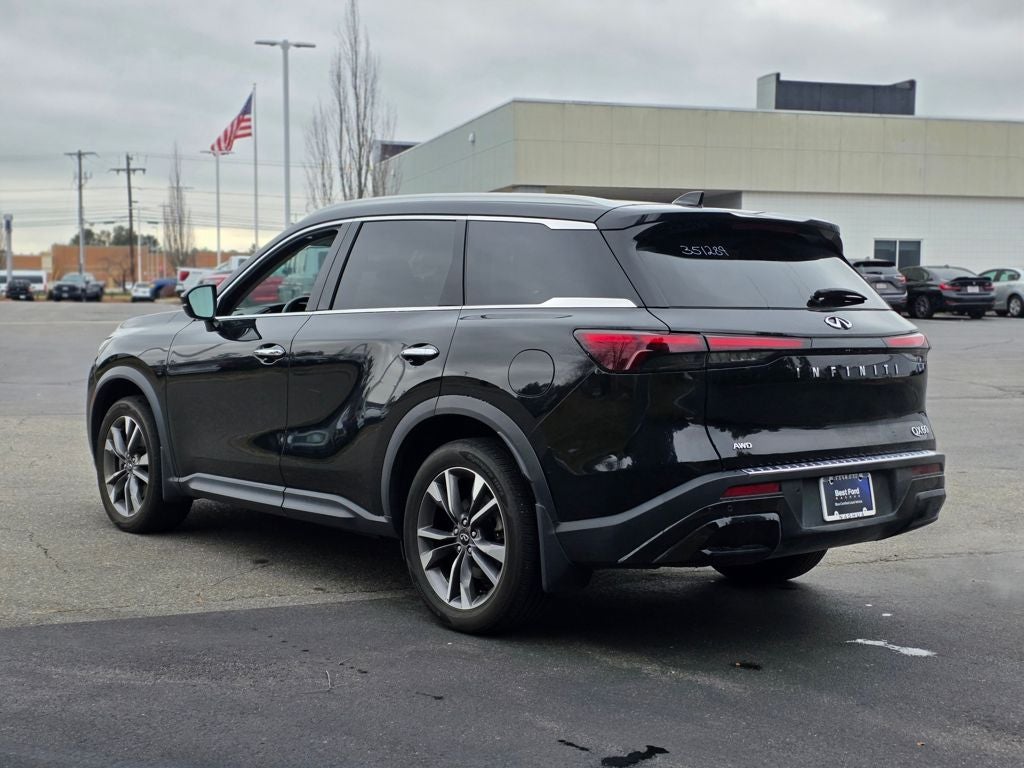 2023 INFINITI QX60 LUXE