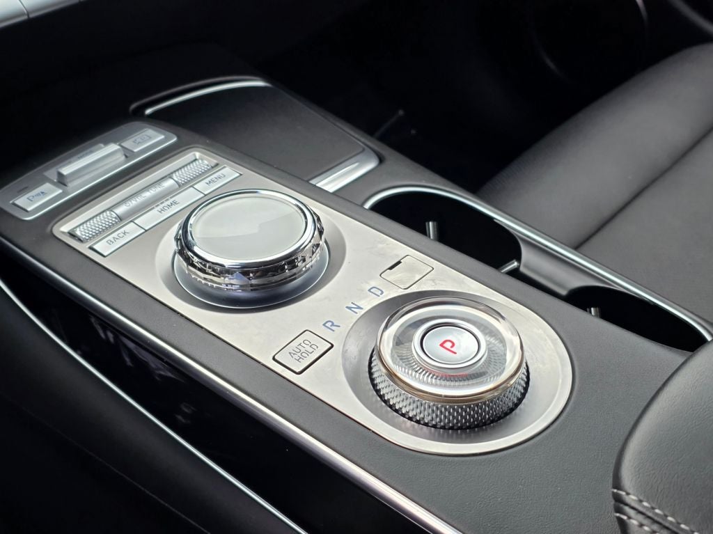 2025 Genesis GV70 2.5T